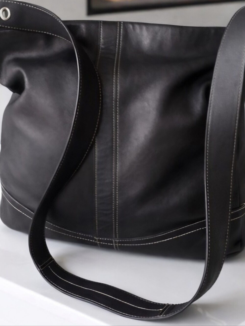 Coach Soho 2007 Vintage Slim Duffle Elegant Black Leather Bag.